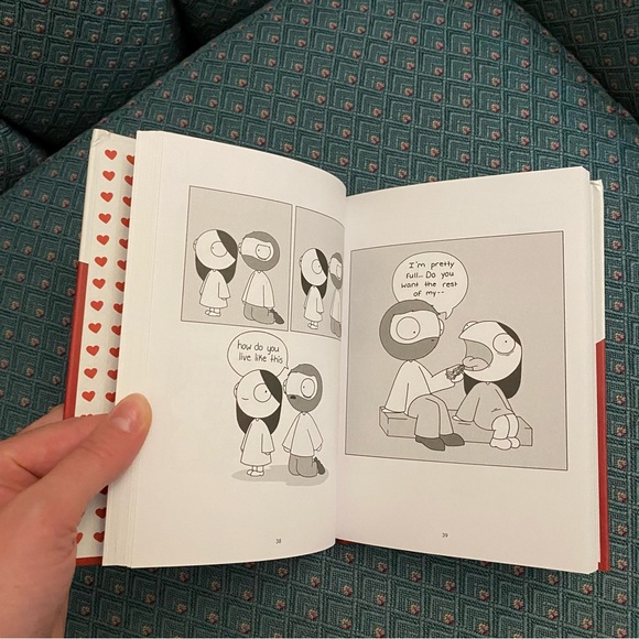 Little Moments of Love by Catana Chetwynd. Hardcover Comic Book. - Picture 8 of 9